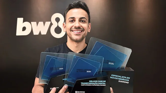 BW8 mais premiada do Brasil — 3 prêmios no RD Summit, CEO em 4 palcos e +140 projetos TOTVS+RD Station